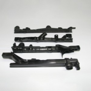 Tanque del radiador de las piezas del motor